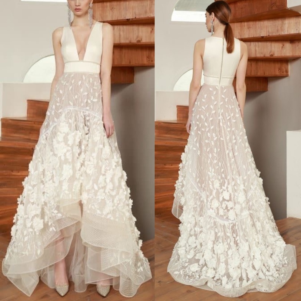 Bronx & Banco NWT Fiona Lace Ruffle Detail Bridal Gown in White Size XS